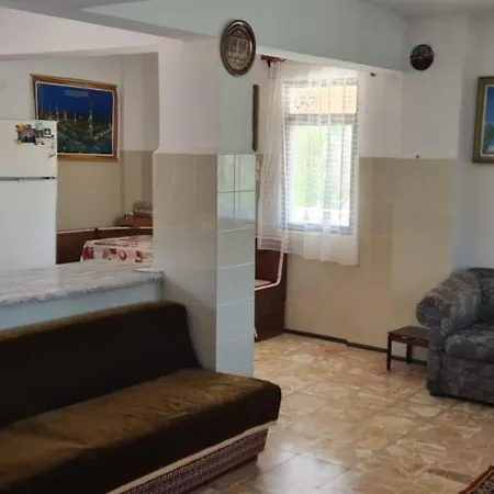 Дом отдыха Oliven Ernte Und Baden Im Sandbucht Im November Алачати